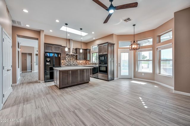 21416 N VERDE RIDGE Drive, Sun City West, AZ 85375