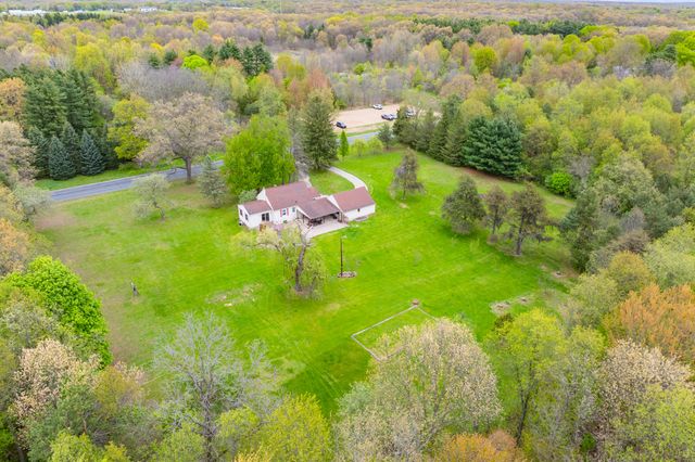 8586 E Main Street, Galesburg, MI 49053