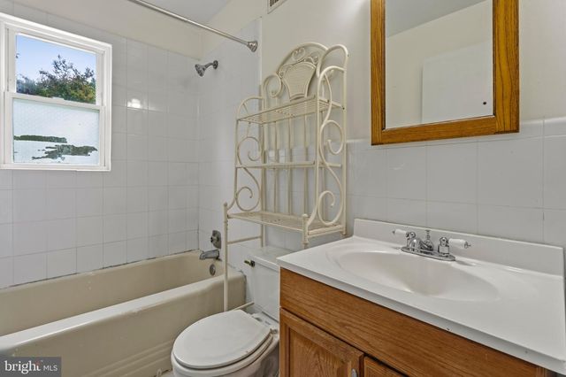8902 MARQUIS LN, Clinton, MD 20735