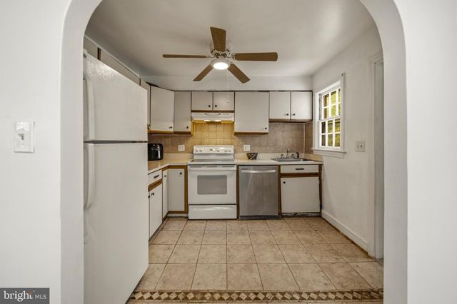 8902 MARQUIS LN, Clinton, MD 20735