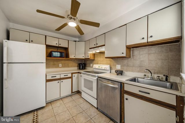 8902 MARQUIS LN, Clinton, MD 20735
