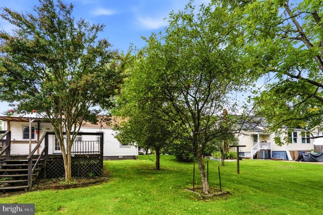 8902 MARQUIS LN, Clinton, MD 20735
