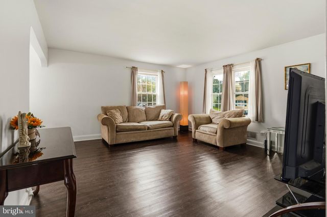 8902 MARQUIS LN, Clinton, MD 20735