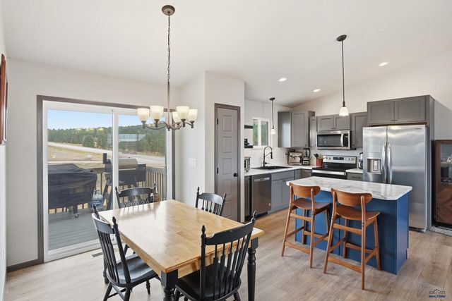5238 CHALKSTONE CT, Rapid City, SD 57701