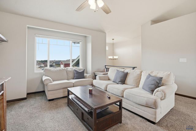 5238 CHALKSTONE CT, Rapid City, SD 57701