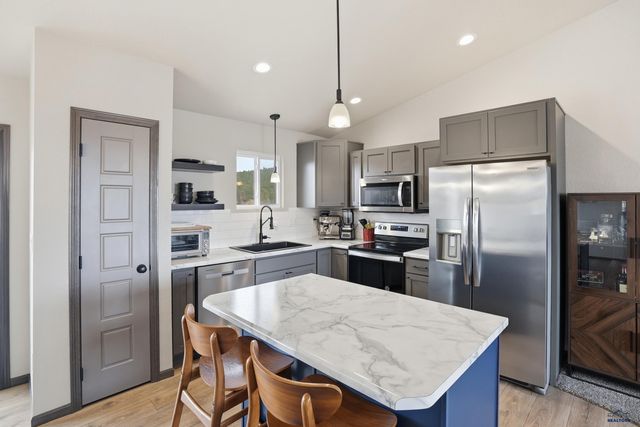 5238 CHALKSTONE CT, Rapid City, SD 57701