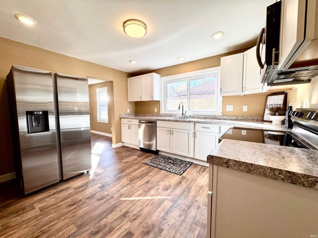 812 Water Street, Boonville, IN 47601