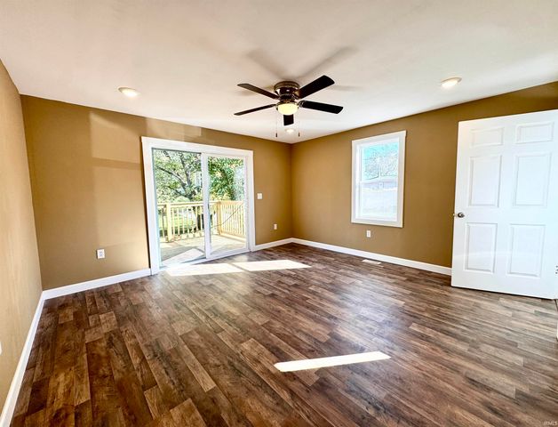 812 Water Street, Boonville, IN 47601