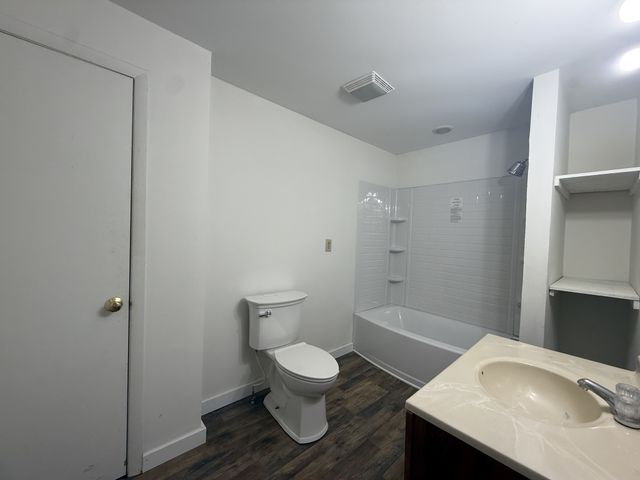 209 W 3rd Ave, Hohenwald, TN 38462