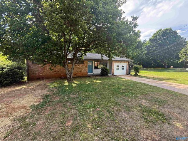 4213 Eastland Drive NW, Huntsville, AL 35810