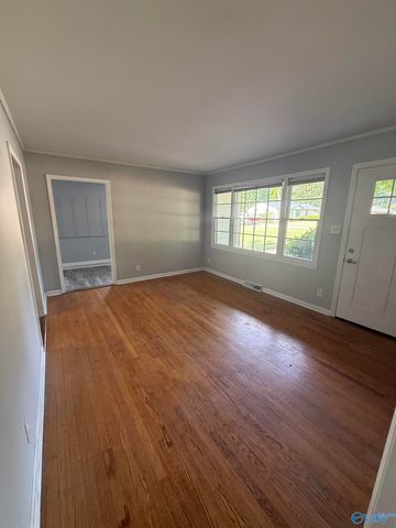 4213 Eastland Drive NW, Huntsville, AL 35810