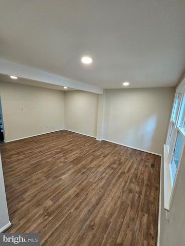 8135 LOVING FOREST CT, Springfield, VA 22153