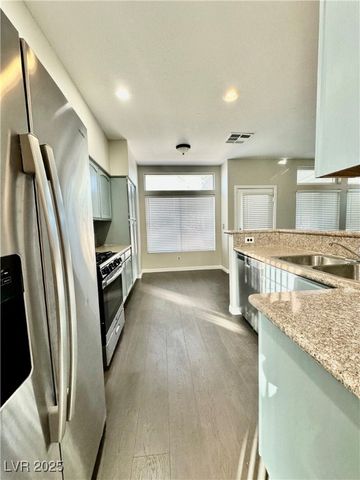 7528 Holloran Court, Las Vegas, NV 89128