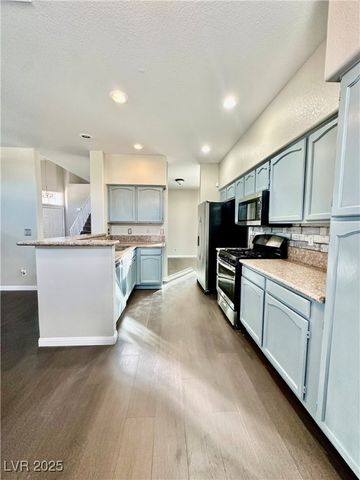 7528 Holloran Court, Las Vegas, NV 89128