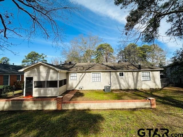 1224 S Azalea Dr, Tyler, TX 75701