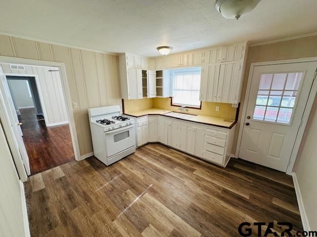 1224 S Azalea Dr, Tyler, TX 75701