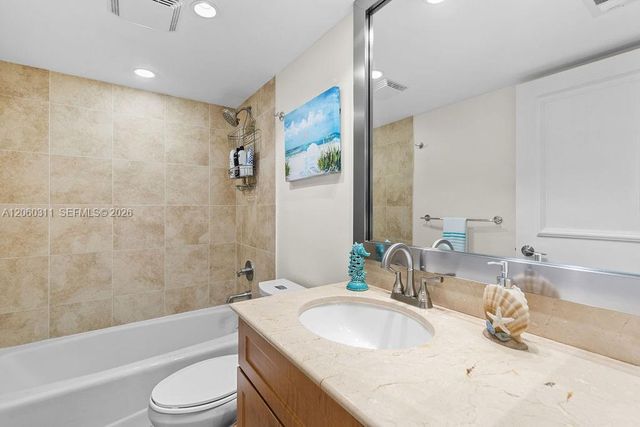 251 Crandon Blvd 325, Key Biscayne, FL 33149