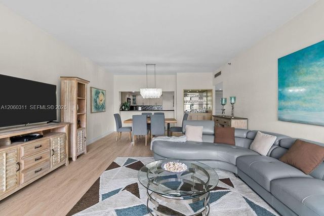 251 Crandon Blvd 325, Key Biscayne, FL 33149