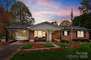 108 Sherwood Drive, Bessemer City, NC 28016