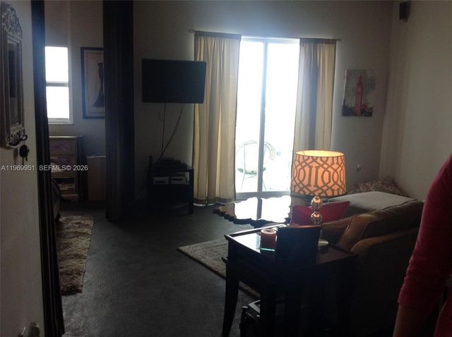 234 NE 3rd St LPH03, Miami, FL 33132