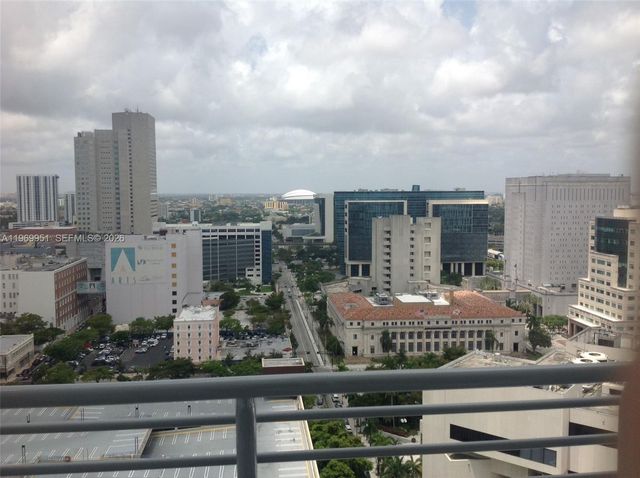 234 NE 3rd St LPH03, Miami, FL 33132