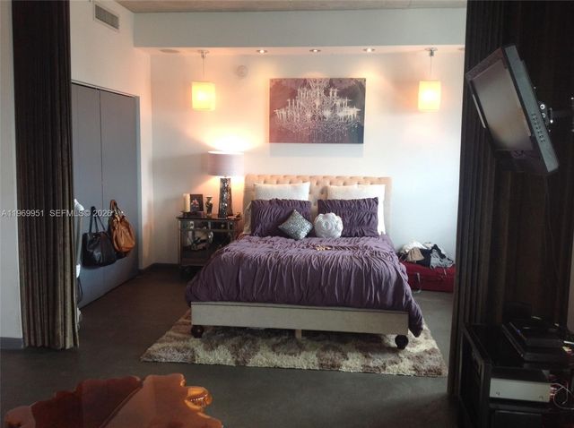 234 NE 3rd St LPH03, Miami, FL 33132