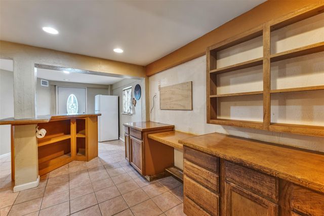 3920 Stewart Road, Kemah, TX 77565