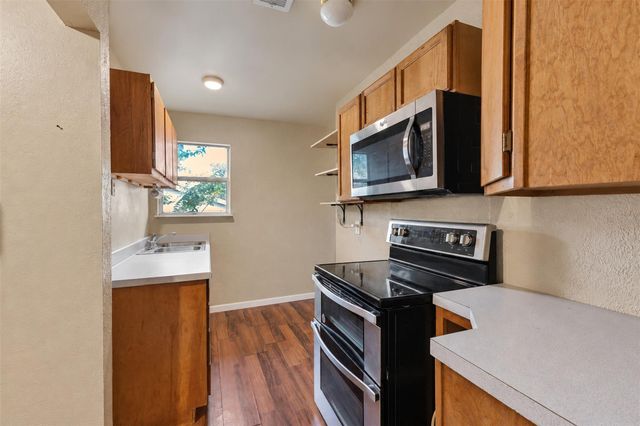 3920 Stewart Road, Kemah, TX 77565