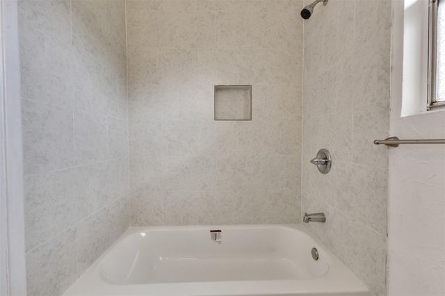 3920 Stewart Road, Kemah, TX 77565