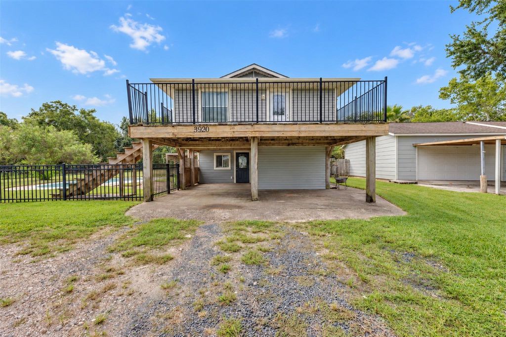 3920 Stewart Road, Kemah, TX 77565