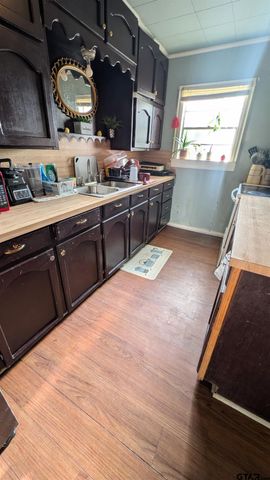 1201 S Tipton Ave, Tyler, TX 75701