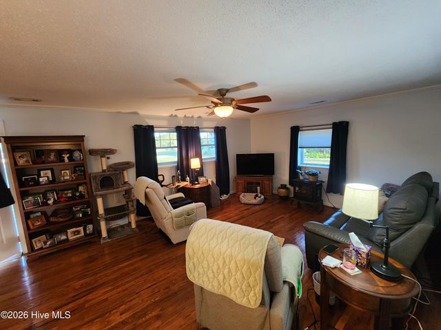 2523 Belgrade Swansboro Road, Maysville, NC 28555