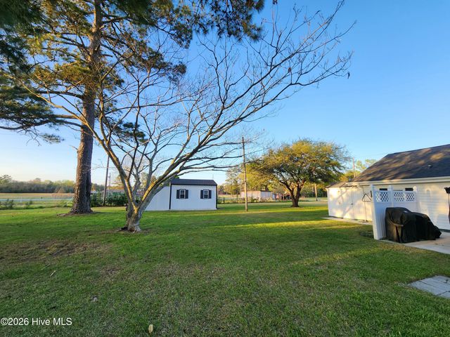 2523 Belgrade Swansboro Road, Maysville, NC 28555