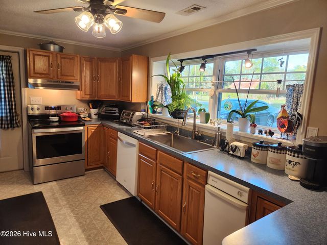 2523 Belgrade Swansboro Road, Maysville, NC 28555