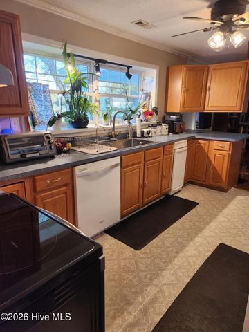 2523 Belgrade Swansboro Road, Maysville, NC 28555