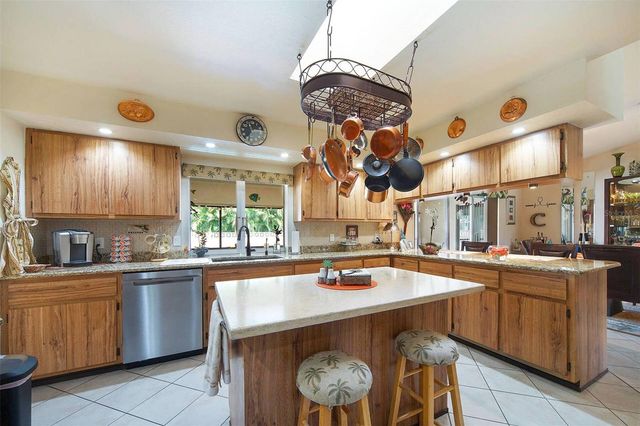 901 SW 51ST TERRACE, Cape Coral, FL 33914