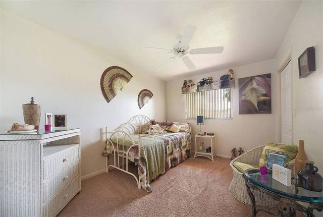 901 SW 51ST TERRACE, Cape Coral, FL 33914