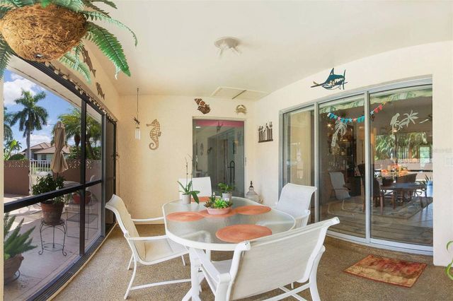 901 SW 51ST TERRACE, Cape Coral, FL 33914