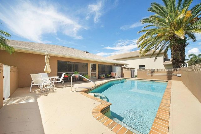 901 SW 51ST TERRACE, Cape Coral, FL 33914