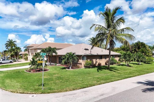 901 SW 51ST TERRACE, Cape Coral, FL 33914