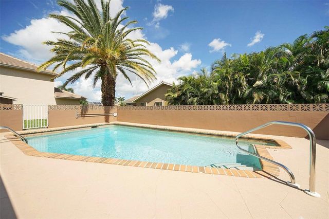 901 SW 51ST TERRACE, Cape Coral, FL 33914