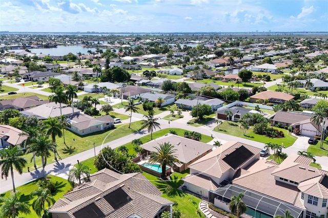901 SW 51ST TERRACE, Cape Coral, FL 33914