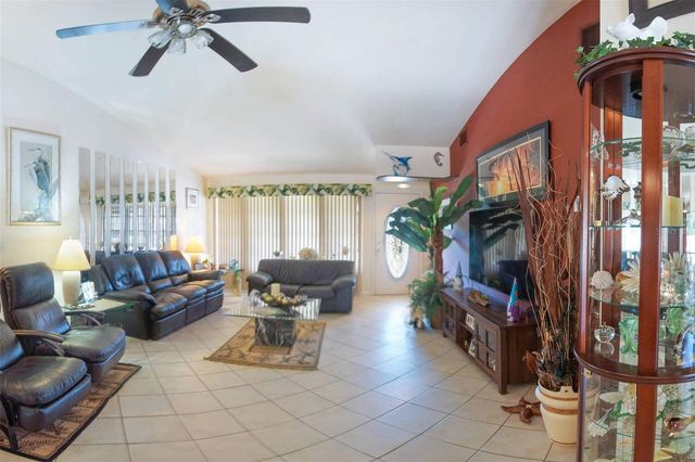 901 SW 51ST TERRACE, Cape Coral, FL 33914