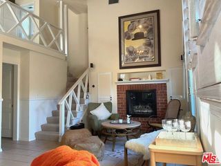5262 N Willowcrest Avenue, Los Angeles, CA 91601