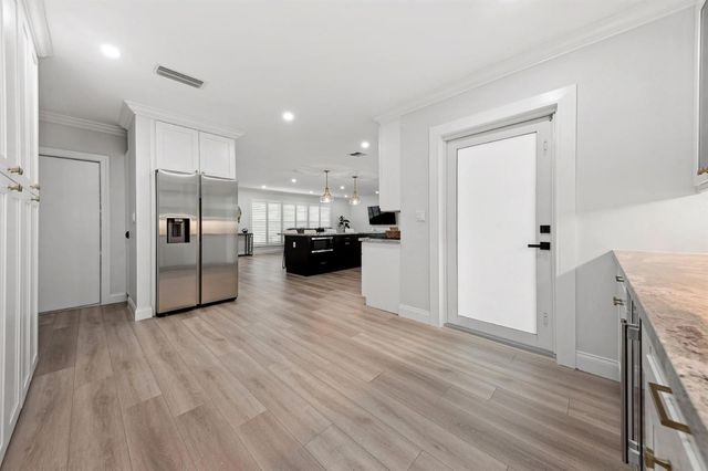 6241 NE 19th Terrace, Fort Lauderdale, FL 33308