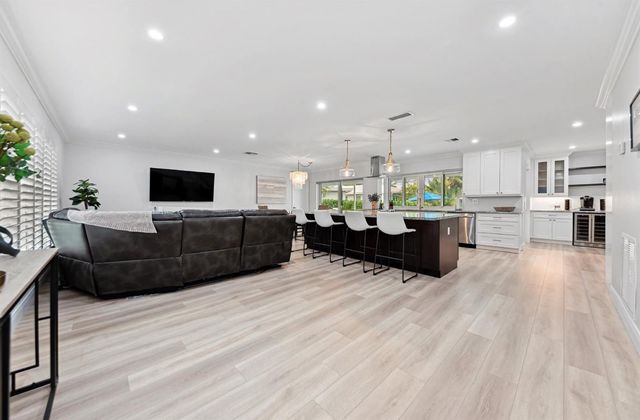 6241 NE 19th Terrace, Fort Lauderdale, FL 33308
