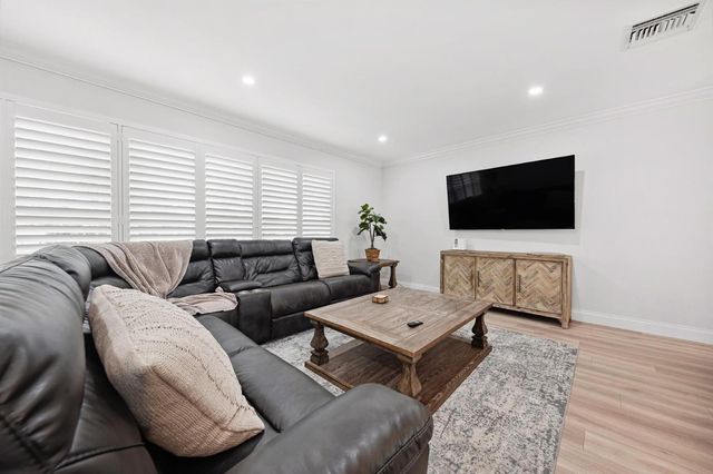 6241 NE 19th Terrace, Fort Lauderdale, FL 33308