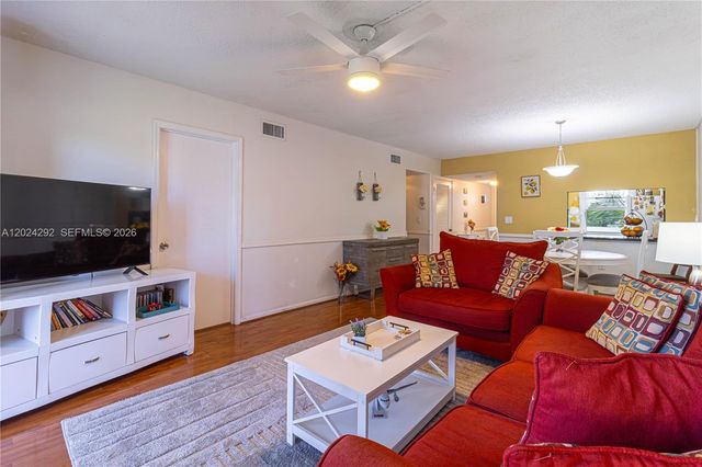 9780 N Marina Boulevard 424, Boca Raton, FL 33428