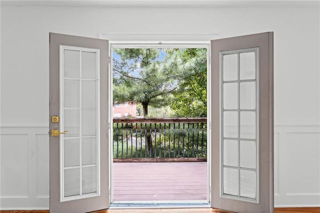 1207 W 45th Street 3E, Kansas City, MO 64111
