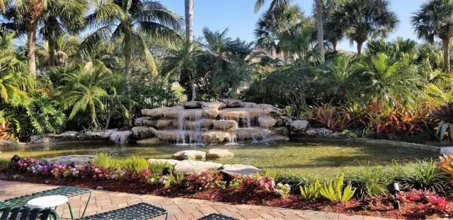 242 VILLAGE Boulevard 2205, Tequesta, FL 33469